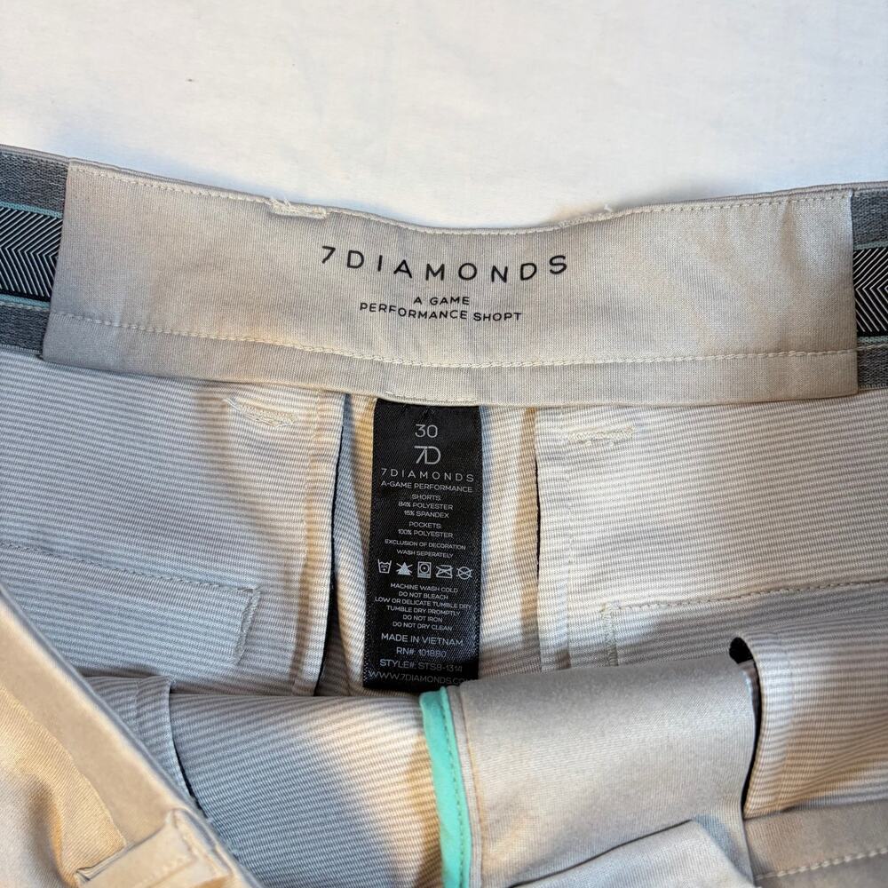 7 Diamonds Mens A game performance tan khaki shorts. Size 30. Golf, Tennis - Picture 4 of 6